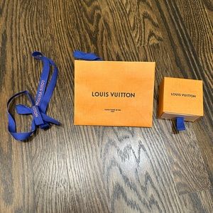 Louis Vuitton Bracelet box, bag, paper bag